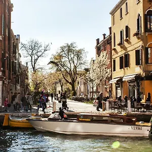 Couette-café Rio, Venise