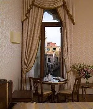 Dimora Al Doge Beato Vista Canale Wenecja 2*,